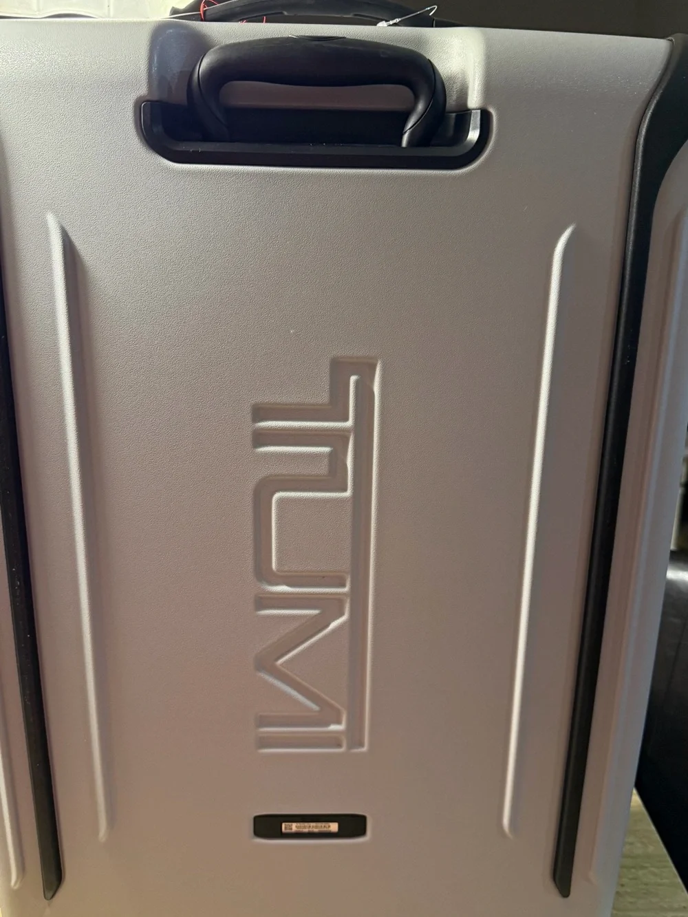 Tumi Hard-Shell White & Black Spinner Luggage - Telescopic Handle